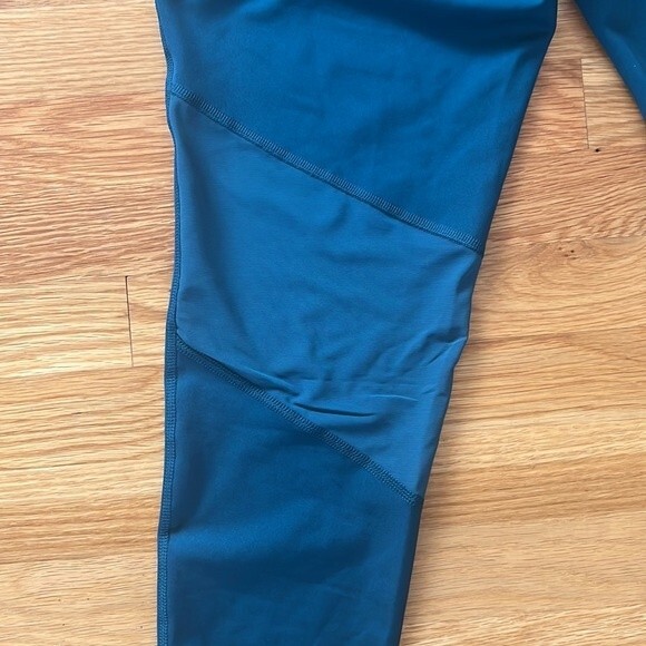 NWT Old Navy Active Mid Rise Go-Dry Leggings in Dark teal XXL - Picture 5 of 5